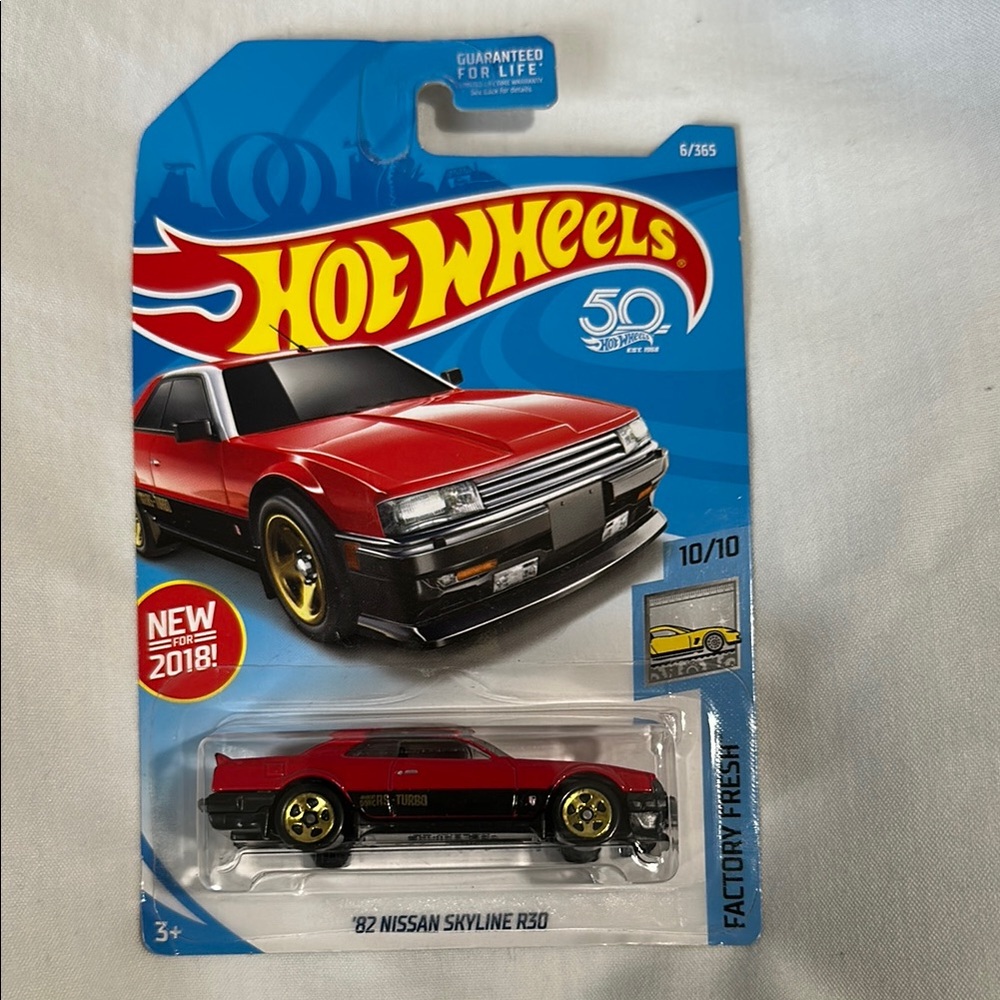 Hot Wheels Red 82 Nissan Skyline R30